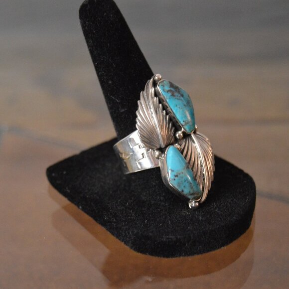 Handmade Navajo Sterling Silver and Turquoise Ring by Gregg Yazzie, Size 8.75 - Picture 4 of 8